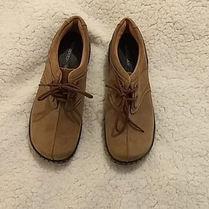 Soft spots shoes sz 7